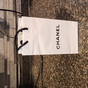 CHANEL White/Black Small Gift Bag